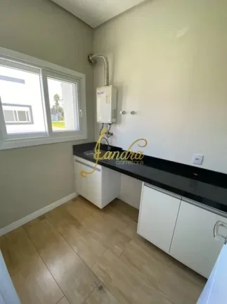 Imagem Casa térrea em condomínio fechado mobiliada e decorada