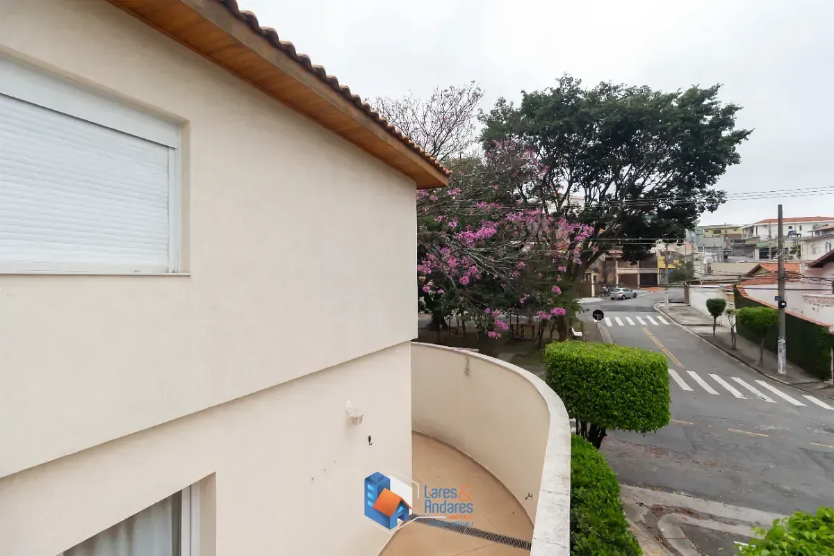 Imagem Casa para venda em Parque São Domingos com 4 quartos, sendo 2 suítes, 210m²