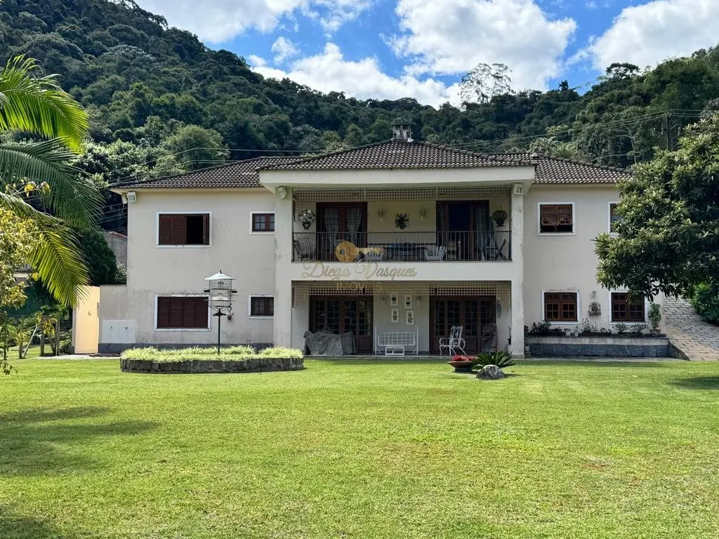 Imagem Casa para Venda em Teresópolis / RJ no bairro Albuquerque