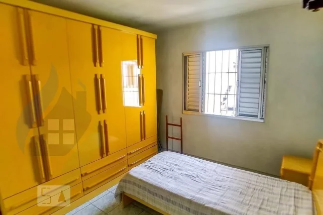 Imagem Casa de 3 dormitórios sendo 1 suíte, 2 banheiros, 2 vagas, com 110m² em Paulicéia, São Bernardo do Campo