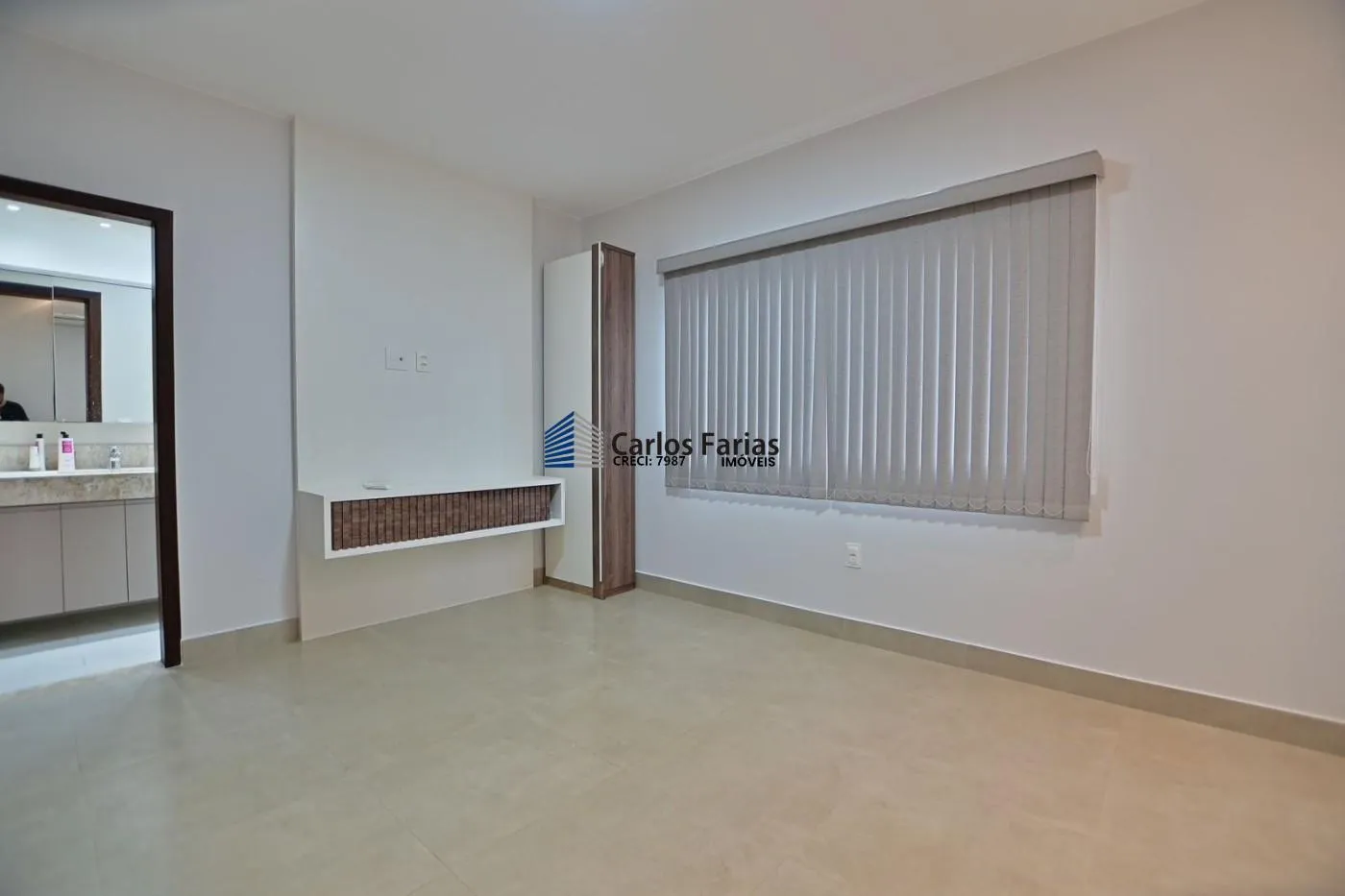 Imagem Casa em Condomínio para Venda em Brasília, Setor Habitacional Jardim Botânico, 2 dormitórios, 1 suíte, 3 banheiros, 4 vagas
