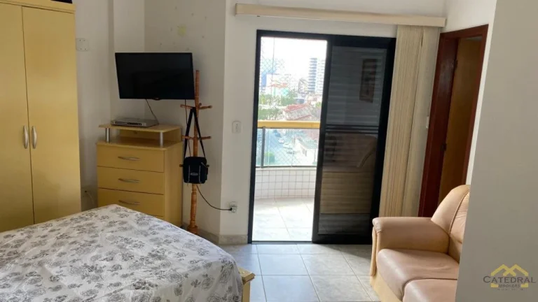 Imagem Apartamento à Venda por R$450.000,00 na Vila Caiçara a 200m da praia - Praia Grande