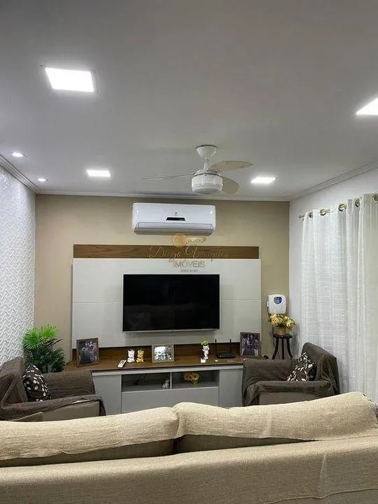 Imagem Casa para Venda em Guapimirim / RJ no bairro Limoeiro