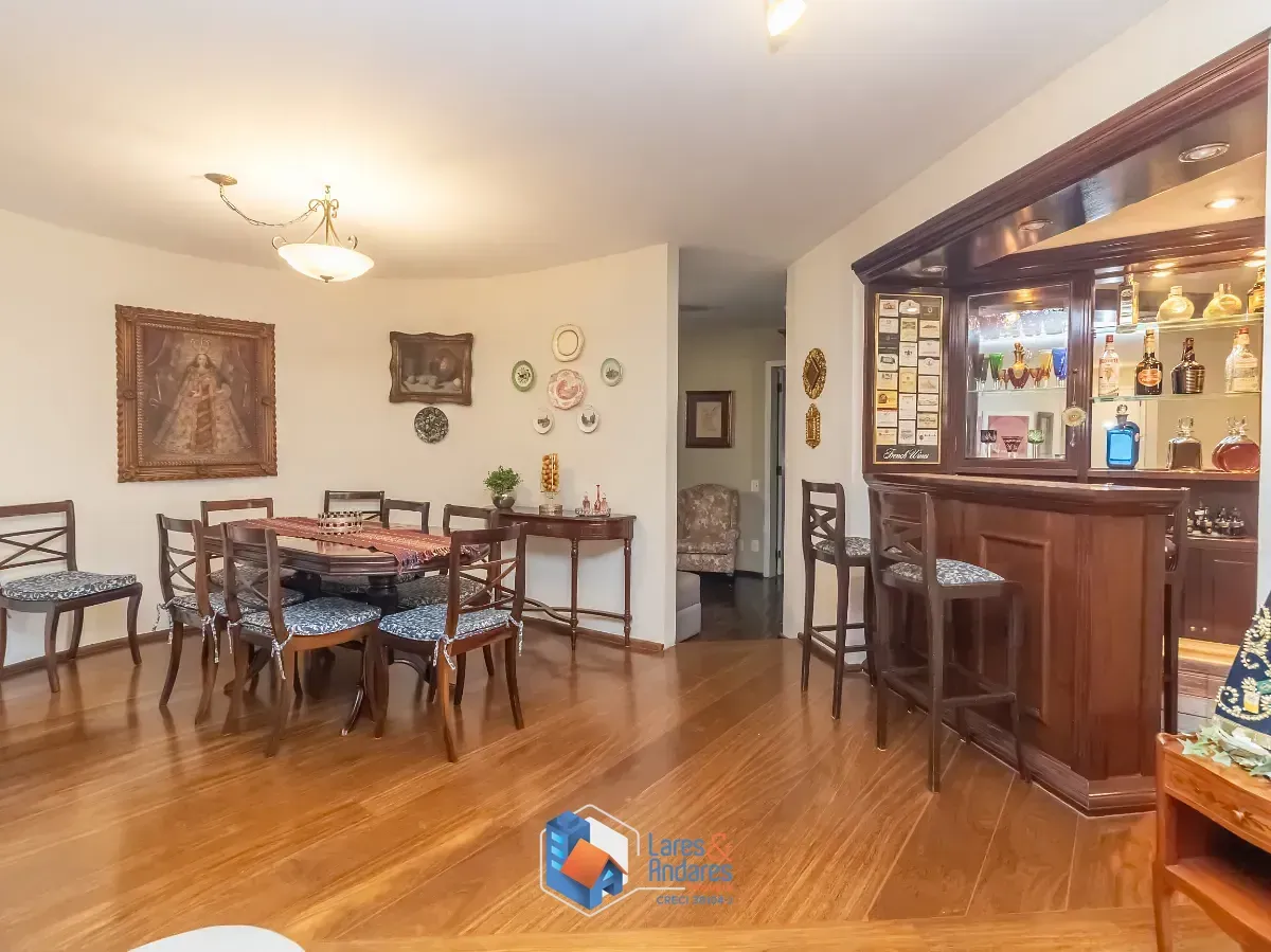 Imagem Apartamento para venda em Moema com 4 quartos, sendo 1 suíte, 170m²