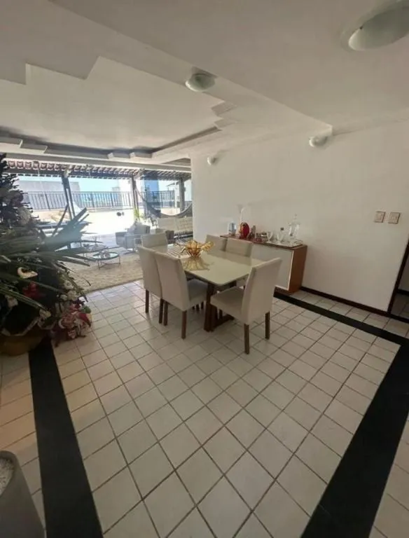 Imagem Cobertura linear de 172 m² em frente à Praia de Intermares