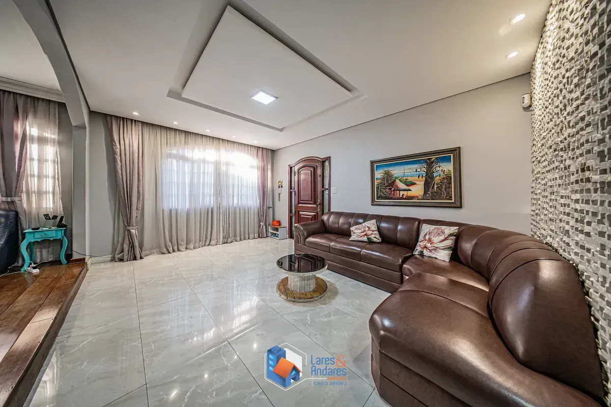 Imagem Sobrado para venda em Vila Almeida com 4 quartos, sendo 1 suíte, 157m²