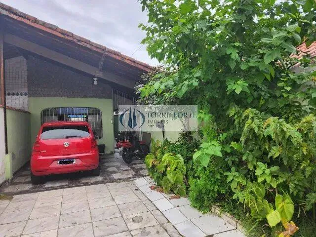 Imagem Casa com 2 suites 3 dormitorios 2 vagas na Aviação Praia Grande .