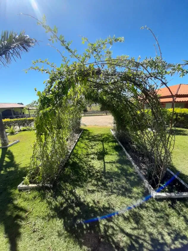 Imagem Vendo Lindíssimo Sítio em Itatiaiuçu/MG com 2 hectares (20.000 m²) de área
