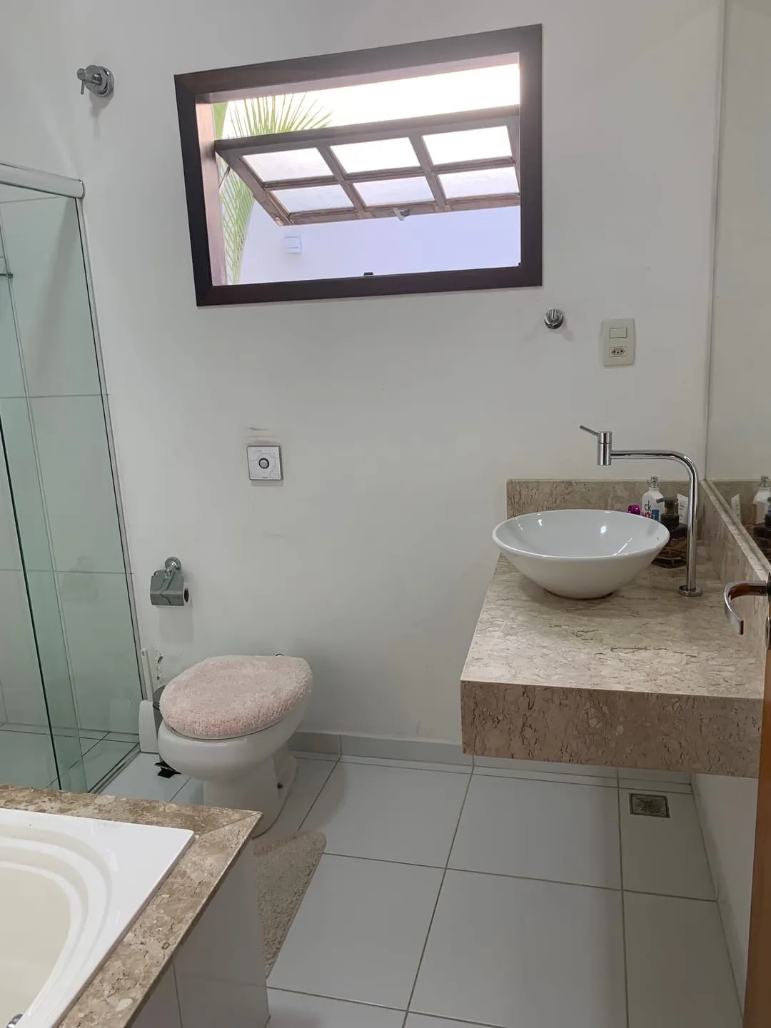 Imagem Casa à venda 2 Quartos, 1 Suite, 2 Vagas, 200M², Água Preta, Pindamonhangaba - SP