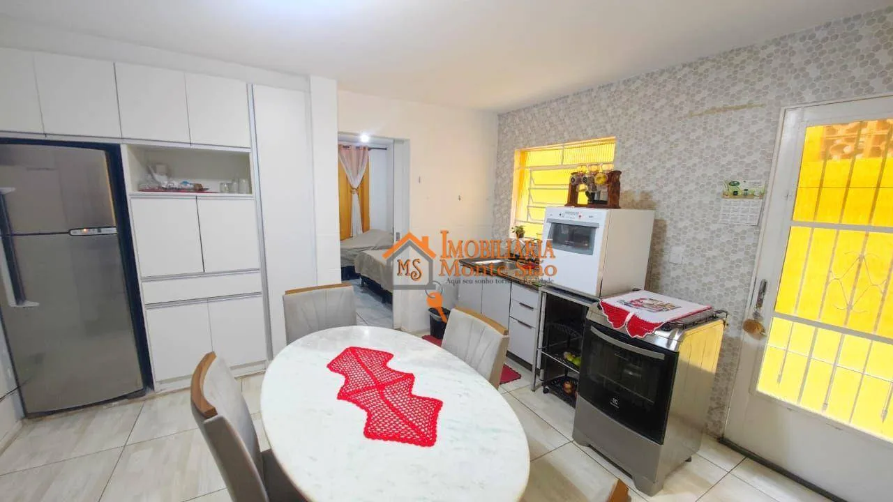 Imagem Sobrado com 3 dormitórios à venda, 250 m² por R$ 599.900,00 - Jardim São Domingos - Guarulhos/SP