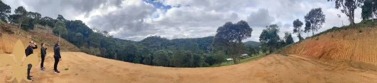 Imagem TERRENO RESIDENCIAL em RANCHO QUEIMADO - SC, Próximo da Praça