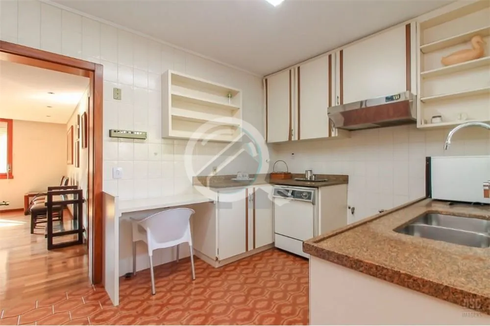 Imagem Apartamento de 3 dormitórios com 2 vagas, na José Bonifácio, Bom Fim. Em 234 m² de apartamento h...