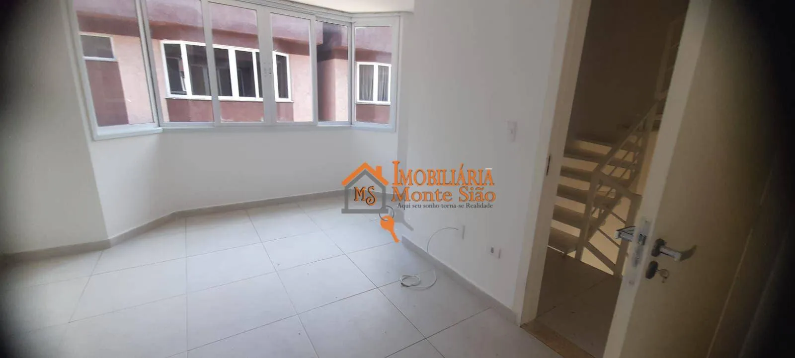 Imagem Sobrado com 3 dormitórios à venda, 300 m² por R$ 1.400.000,00 - Parque Renato Maia - Guarulhos/SP