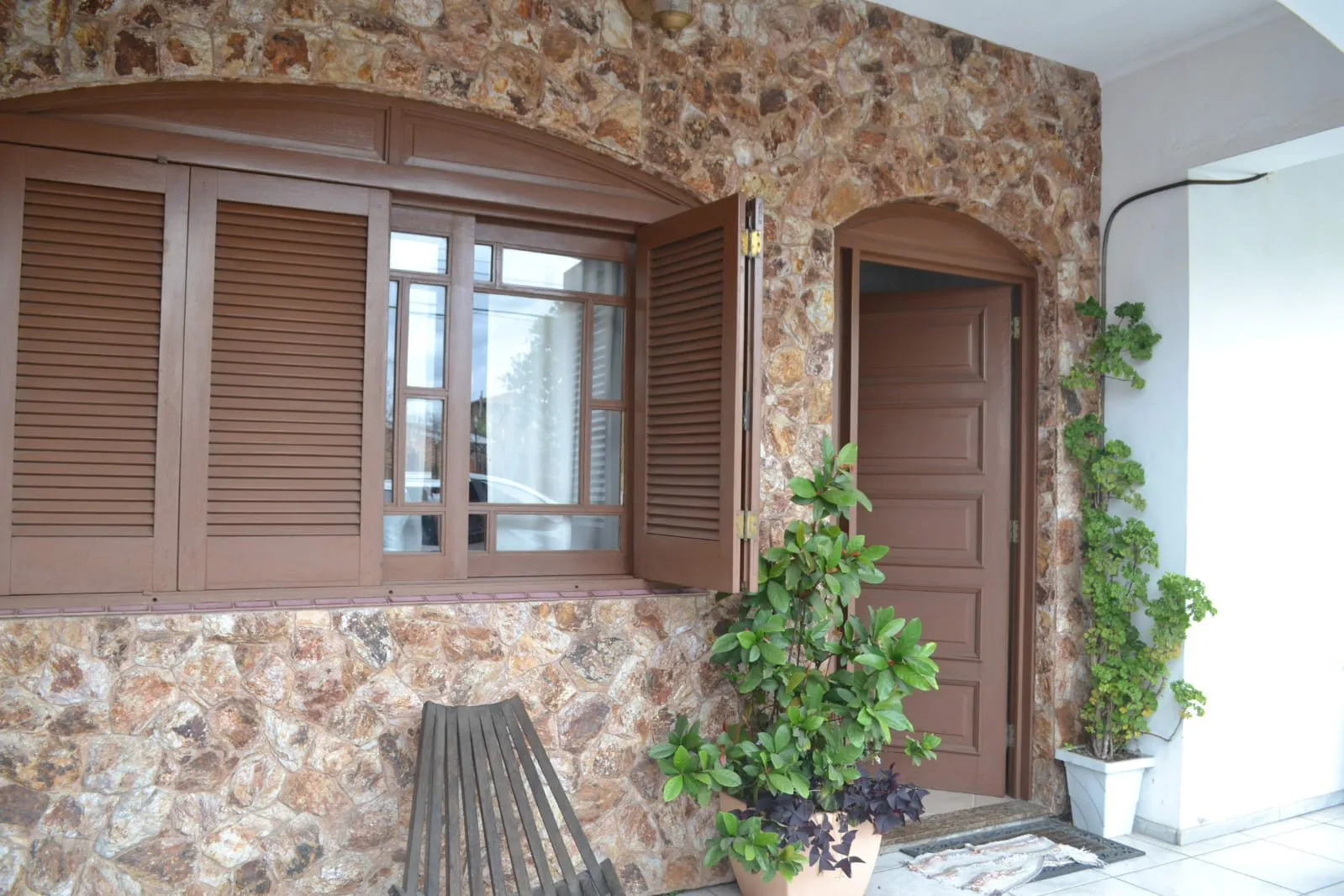 Imagem Casa espaçosa à venda em Alvorada