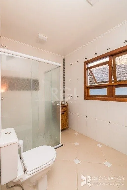Imagem BELO SOBRADO REFORMADO 3 DORMITÓRIOS - BAIRRO NONOAI