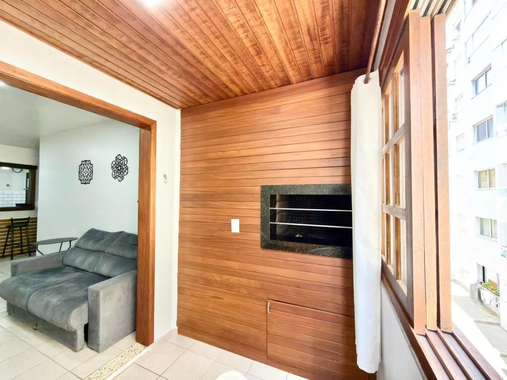Imagem Apartamento 2Dórmitórios dependência - Bairro Zona Nova