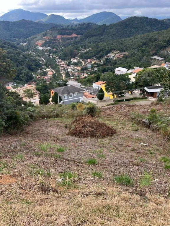 Imagem Terreno em Condomínio para Venda em Teresópolis / RJ no bairro Albuquerque