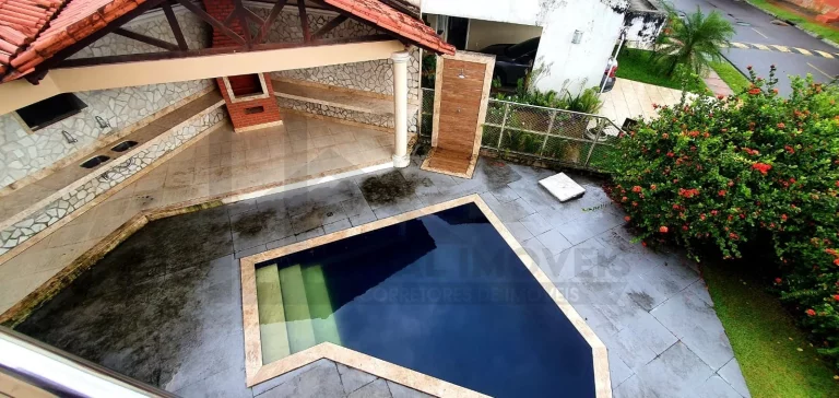 Imagem CASAL IMÓVEIS VENDE CASA TRIPLEX GREENVILLE I 5/4 - 4 SUÍTES + GABINETE + PISCINA PRIVATIVA