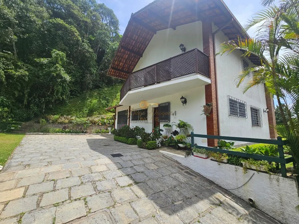 Imagem Casa em Condomínio para Venda em Teresópolis / RJ no bairro Granja Guarani