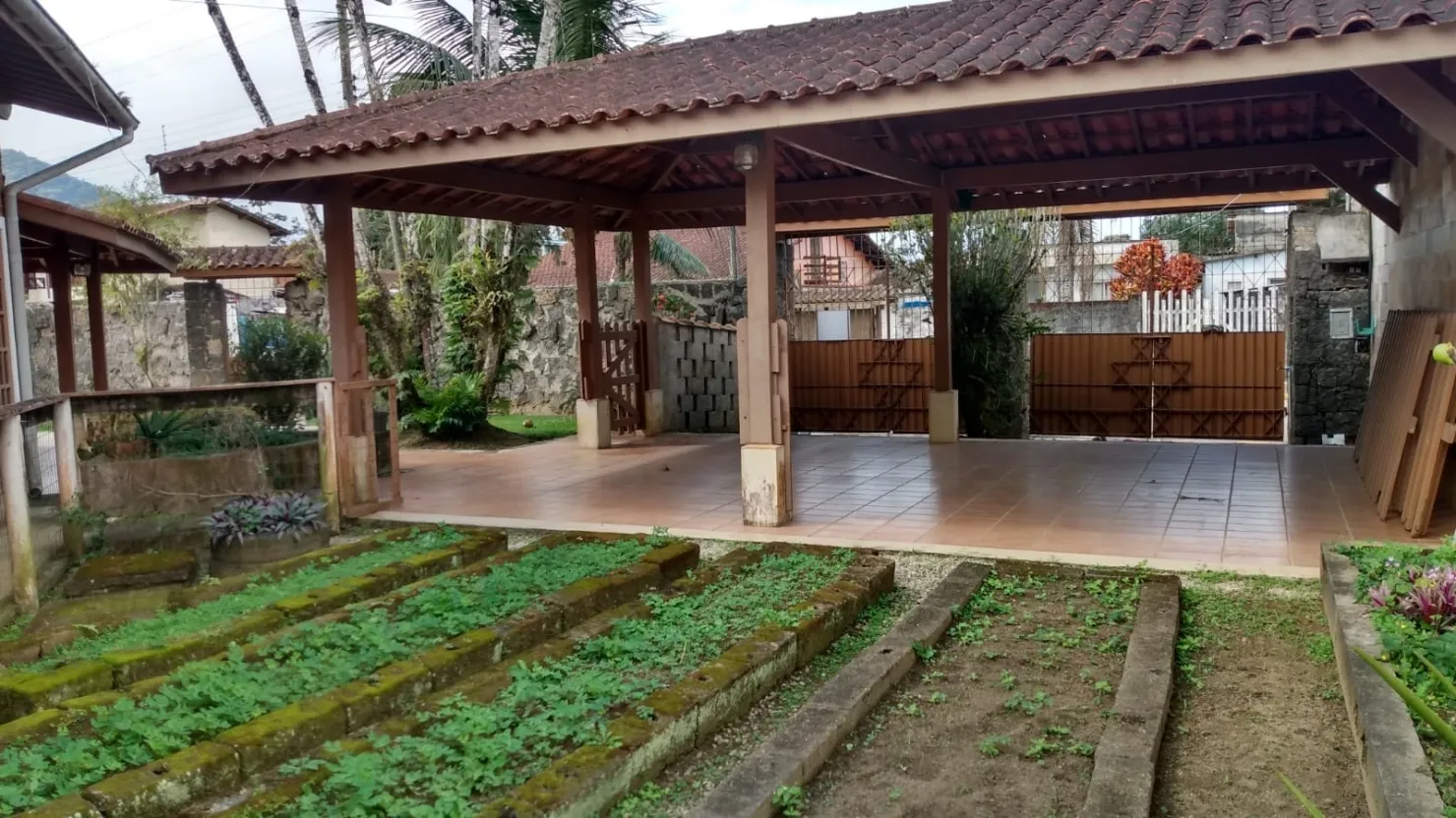 Imagem Casa à venda 2 Quartos, 2 Suites, 4 Vagas, 416M², Jardim Carolina, Ubatuba - SP