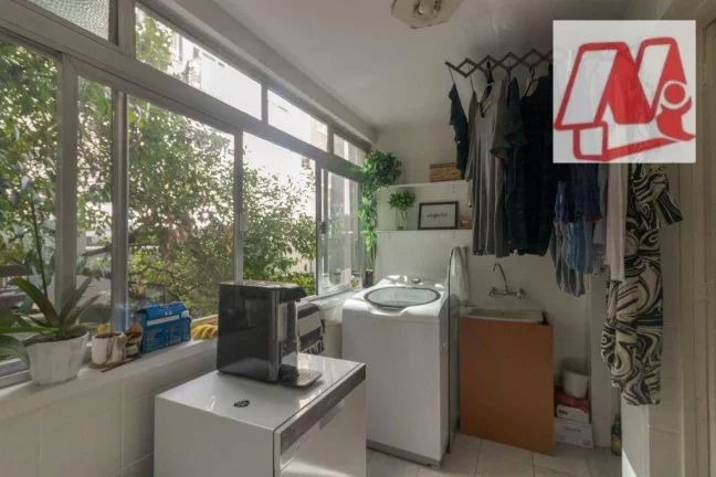 Imagem No bairro Higienópolis, 3 dormitórios, suite, 1 vaga.