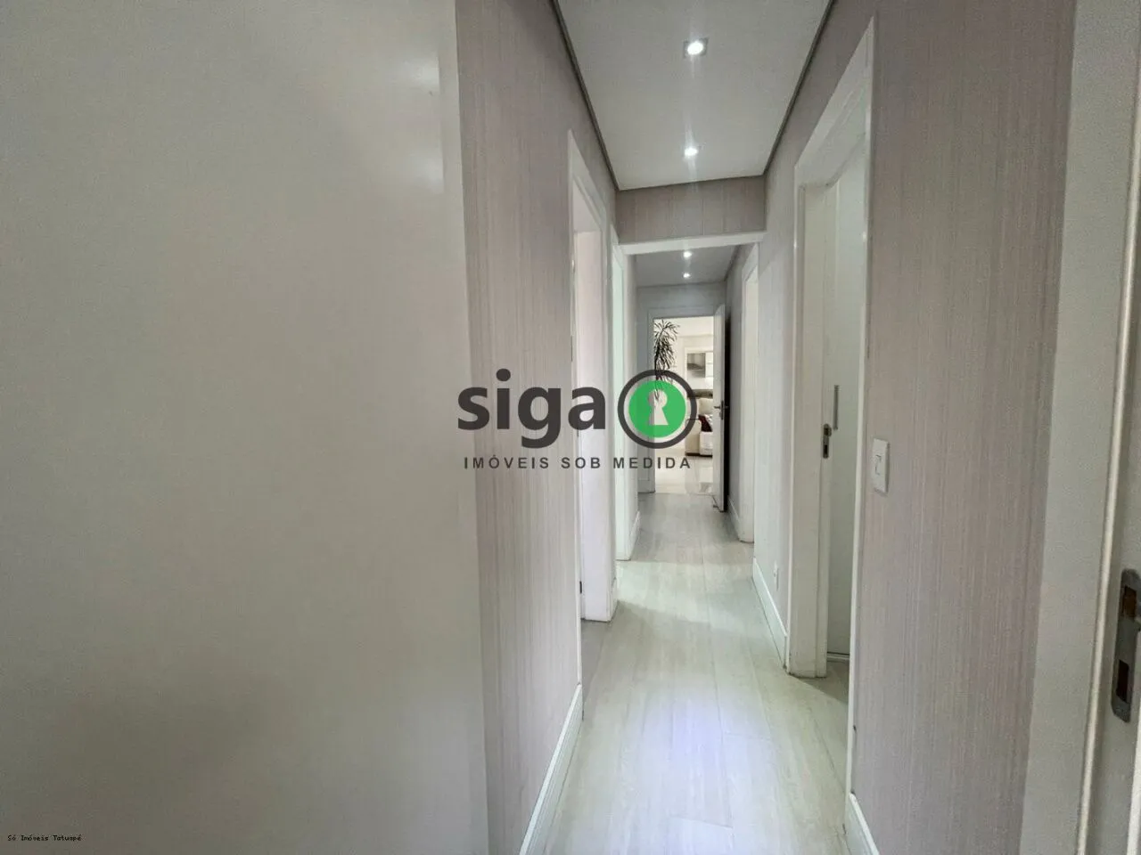Imagem Luxo e Conforto no Tatuapé: 163m² Mobiliado, 4 Dorms (2 Suítes) e Lazer de Clube