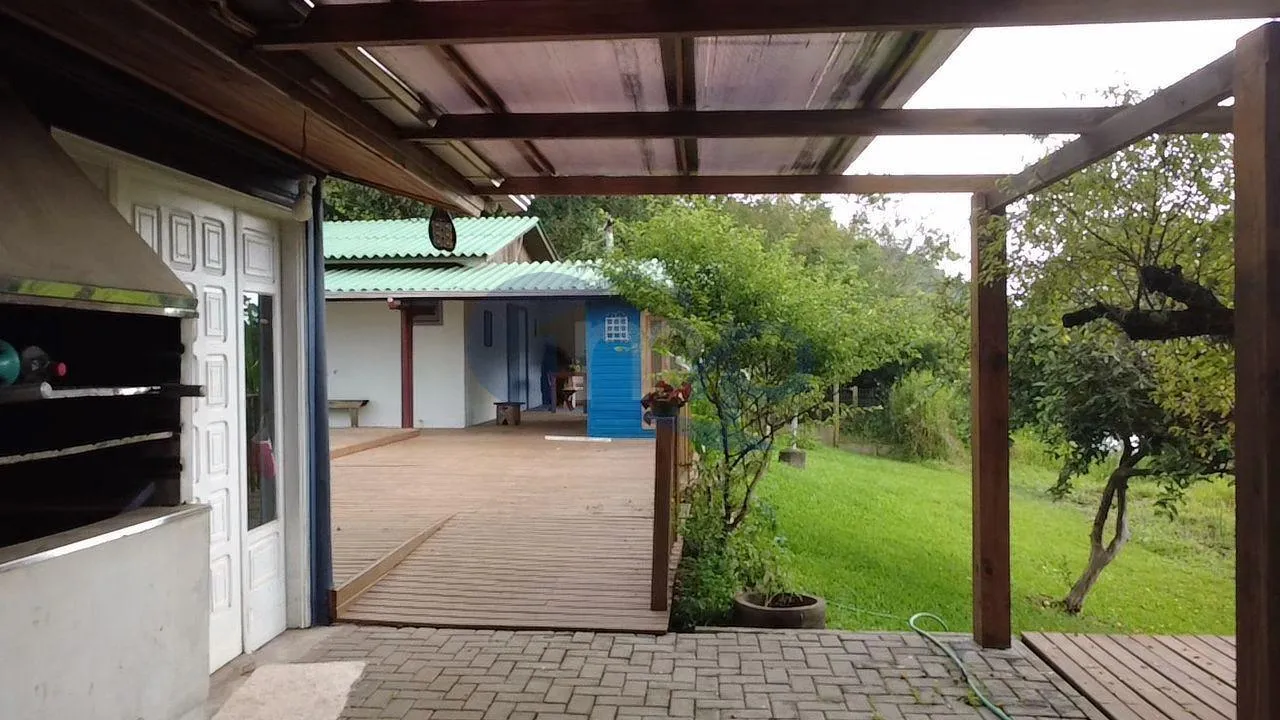 Imagem Sitio com chale e casa de alvenaria em Vila Sao Joao, Torres