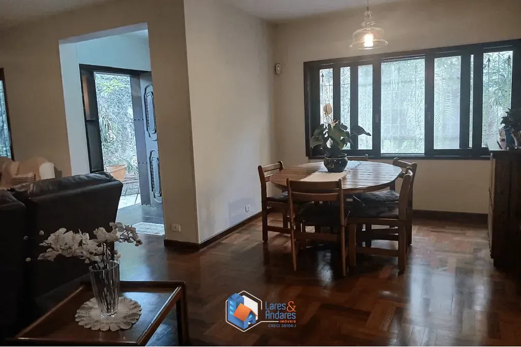 Imagem Casa à venda 3 Quartos 1 Suite 4 Vagas 257M² Jardim Prudência São Paulo - SP