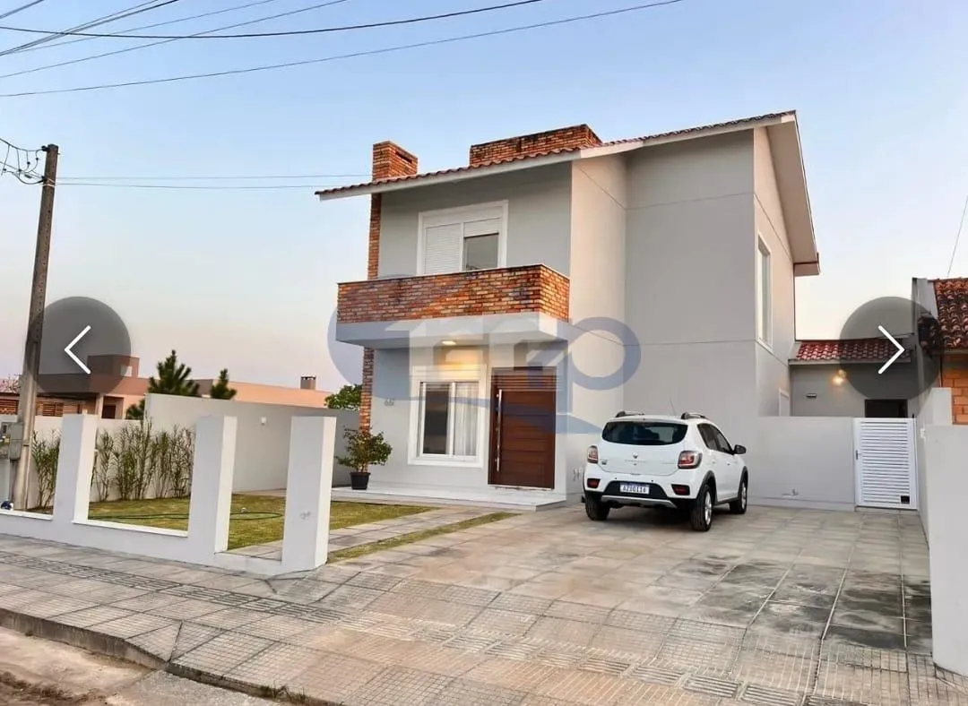 Casa a venda com 3 dormitorios na Bella Torres em Passo de Torres/SC