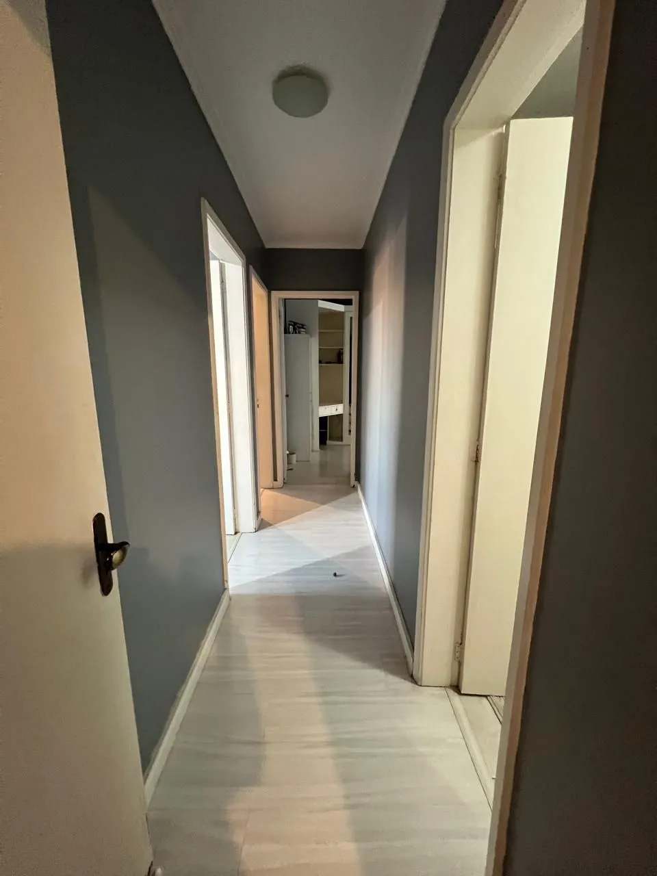 Imagem Apartamento de 3 Dormitórios no Menino Deus - Último Andar, com Suíte e Vaga Coberta!