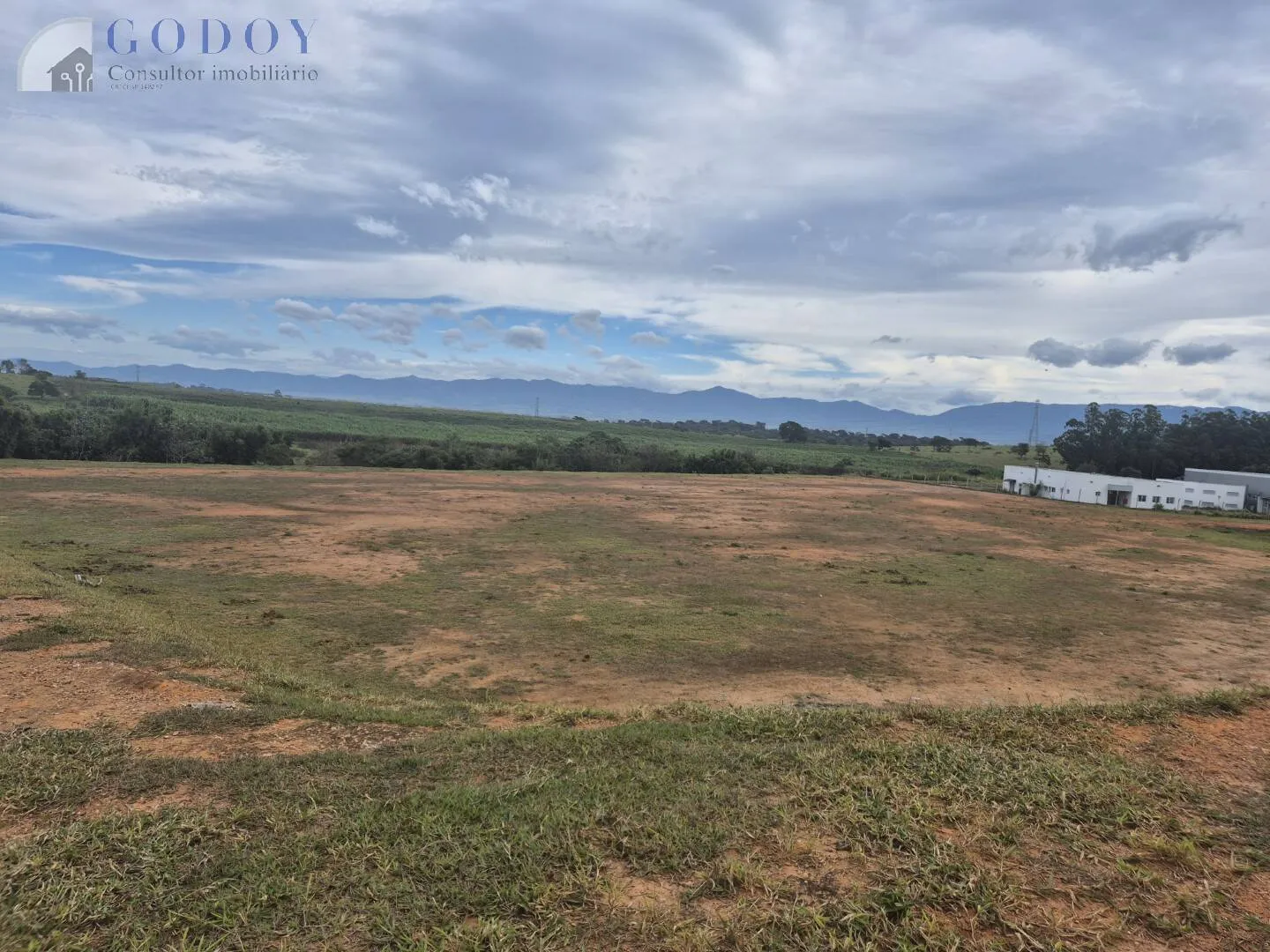 Imagem Terreno Industrial - Entrada de Pindamonhangaba - Próximo à Rod. Pres.Dutra
