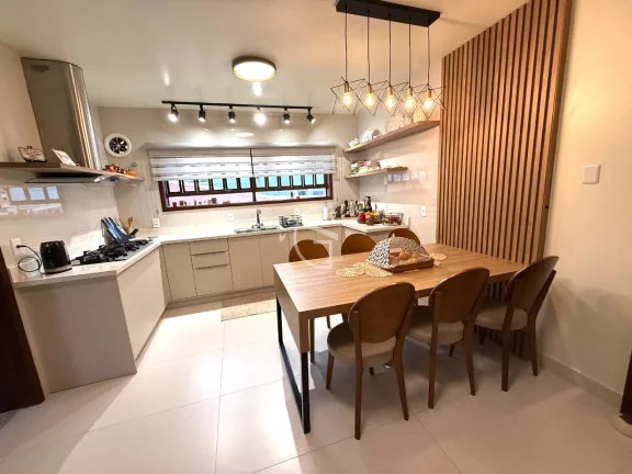 Imagem Casa à venda no Bairro Anita Garibaldi, por R$ 1.490.000.