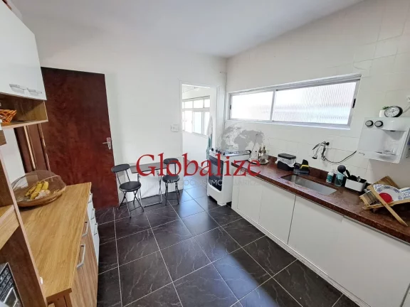 Imagem Apartamento com 131m², 2 quartos, varanda, dependência, vaga demarcada por R$720.000,00 no Gonzaga em Santos
