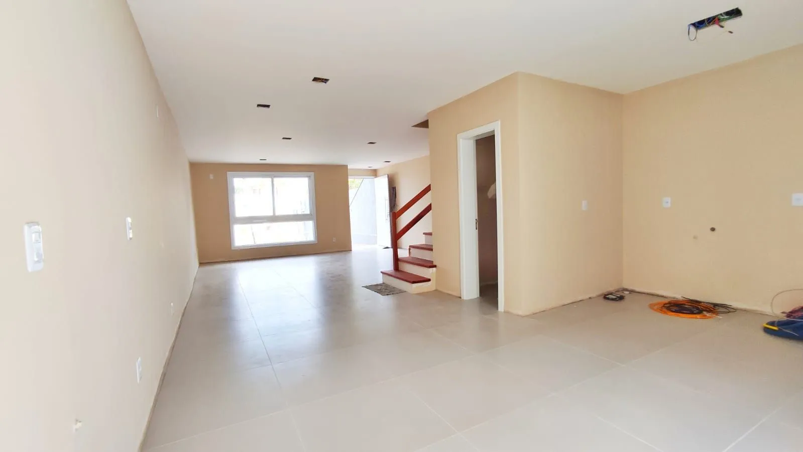 Imagem Sobrado 3 dormitórios suíte à venda no Vila Ipiranga - Porto Alegre - R$ 720.000