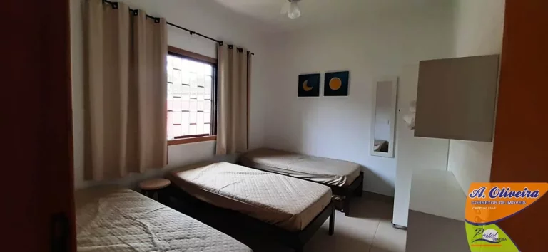 Imagem Casa -08 Dormitórios -Ótima localização próximo á praia (Terreno 986 metros )