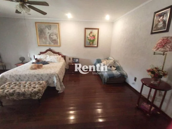 Imagem Casa com 5 dormitórios à venda, 393 m² por R$ 1.800.000 - Centro - Santa Gertrudes/SP