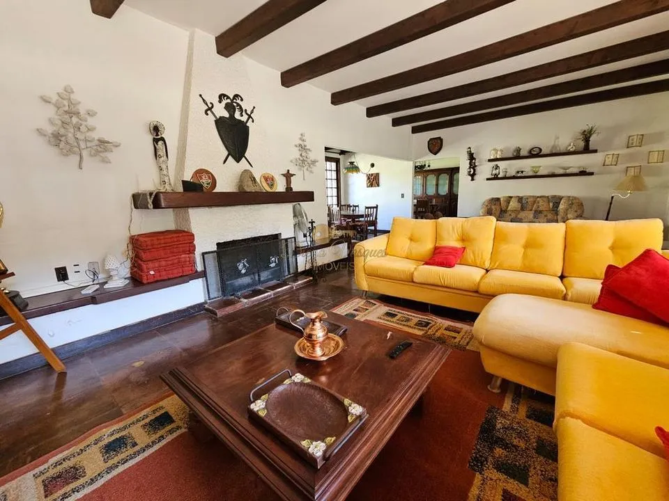 Imagem Casa em Condomínio para Venda em Teresópolis / RJ no bairro Albuquerque