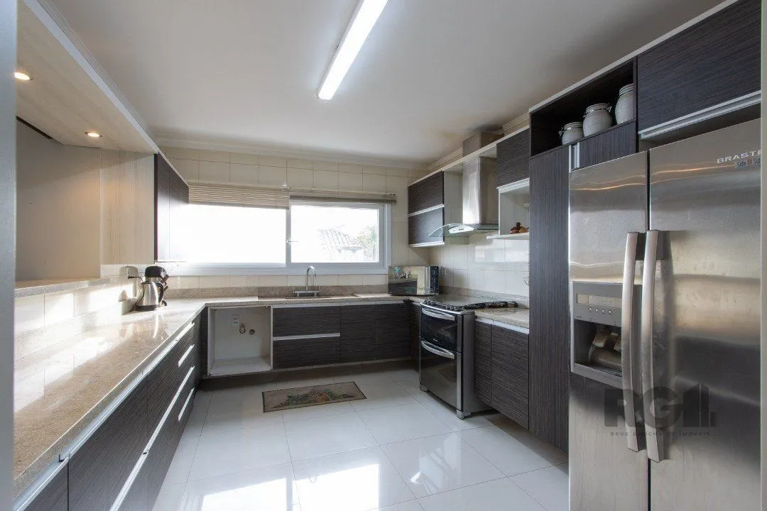 Imagem Casa à Venda no Guarujá - Porto Alegre