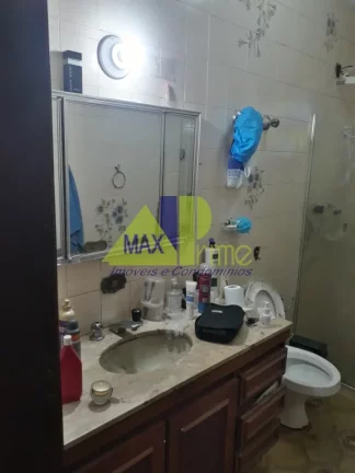 Imagem Casa Comercial para Locação na Penha de França - São Paulo-SP: 6 Salas, 3 Banheiros, 1 Vaga de Garagem!