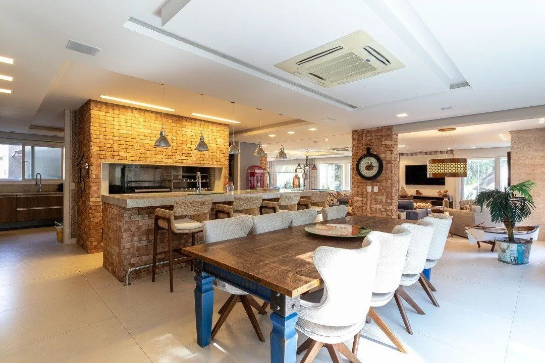 Imagem Casa Condominio para Venda - 588.62m², 4 dormitórios, sendo 4 suites, 5 vagas - Pedra Redonda