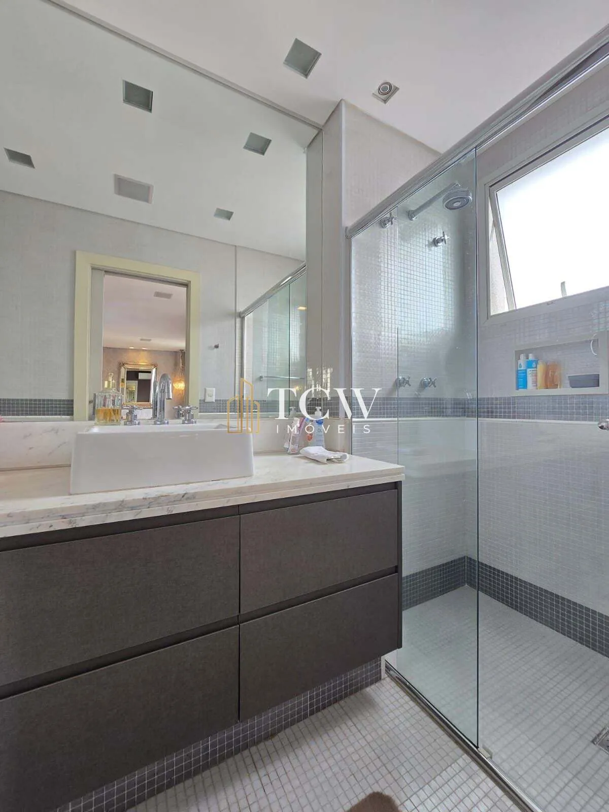 Imagem Apartamento Alto Padrão à Venda na Vila Mariana | 310m² | 4 Suítes | Vista para o Parque Ibirapuera | 5 Vagas