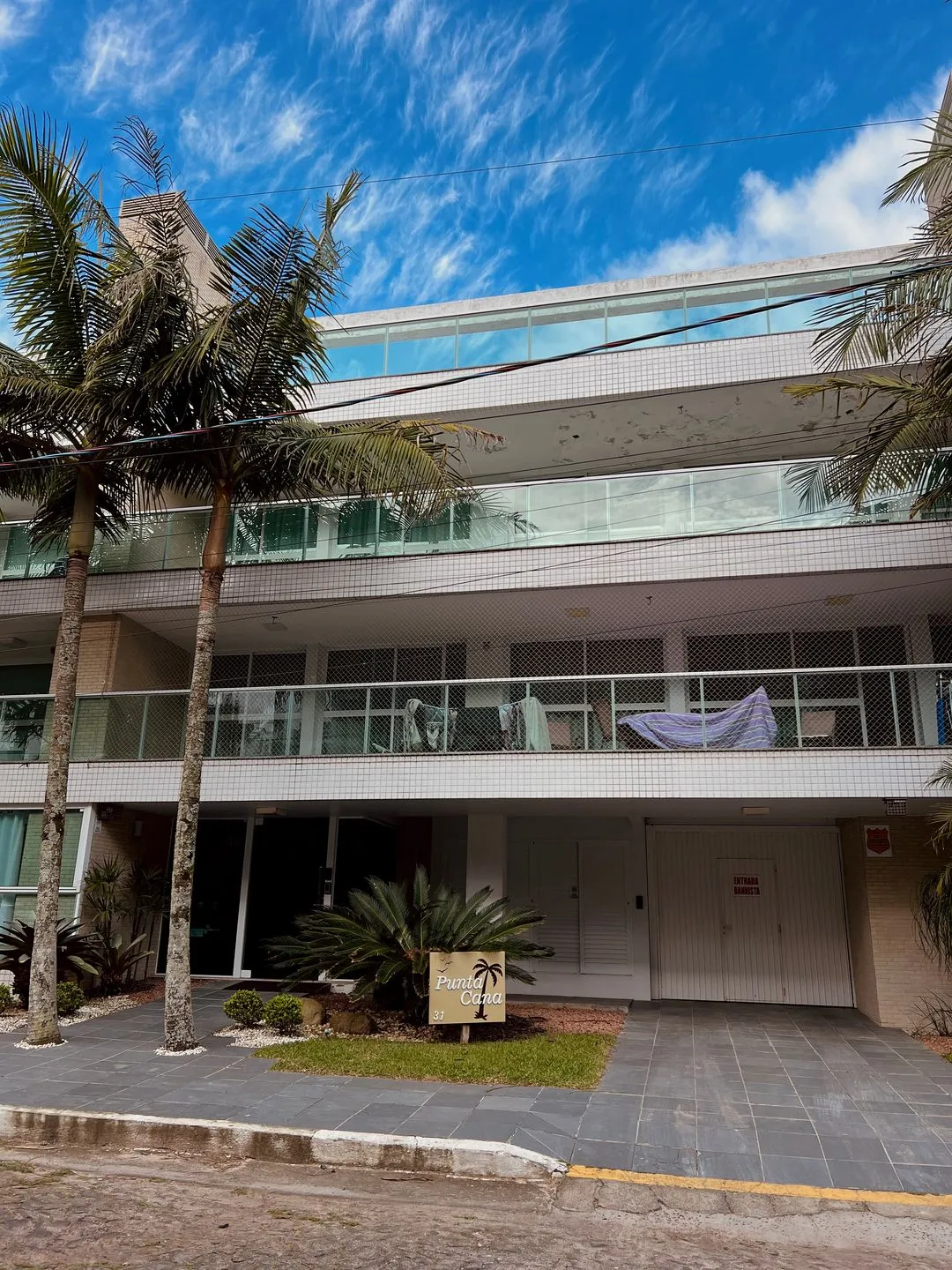 Imagem Apartamento à venda em Torres, Predial, com 3 quartos, 106,9m2