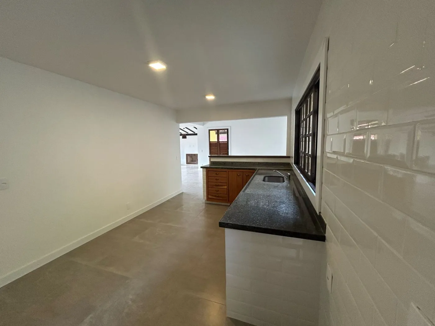 Imagem Casa em Condomínio para Venda em Petrópolis / RJ no bairro Cuiabá