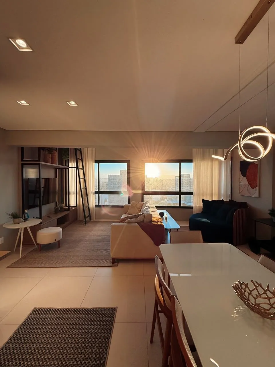 Imagem Duplex à venda em Torres, Centro, com 3 quartos, 152.56m2