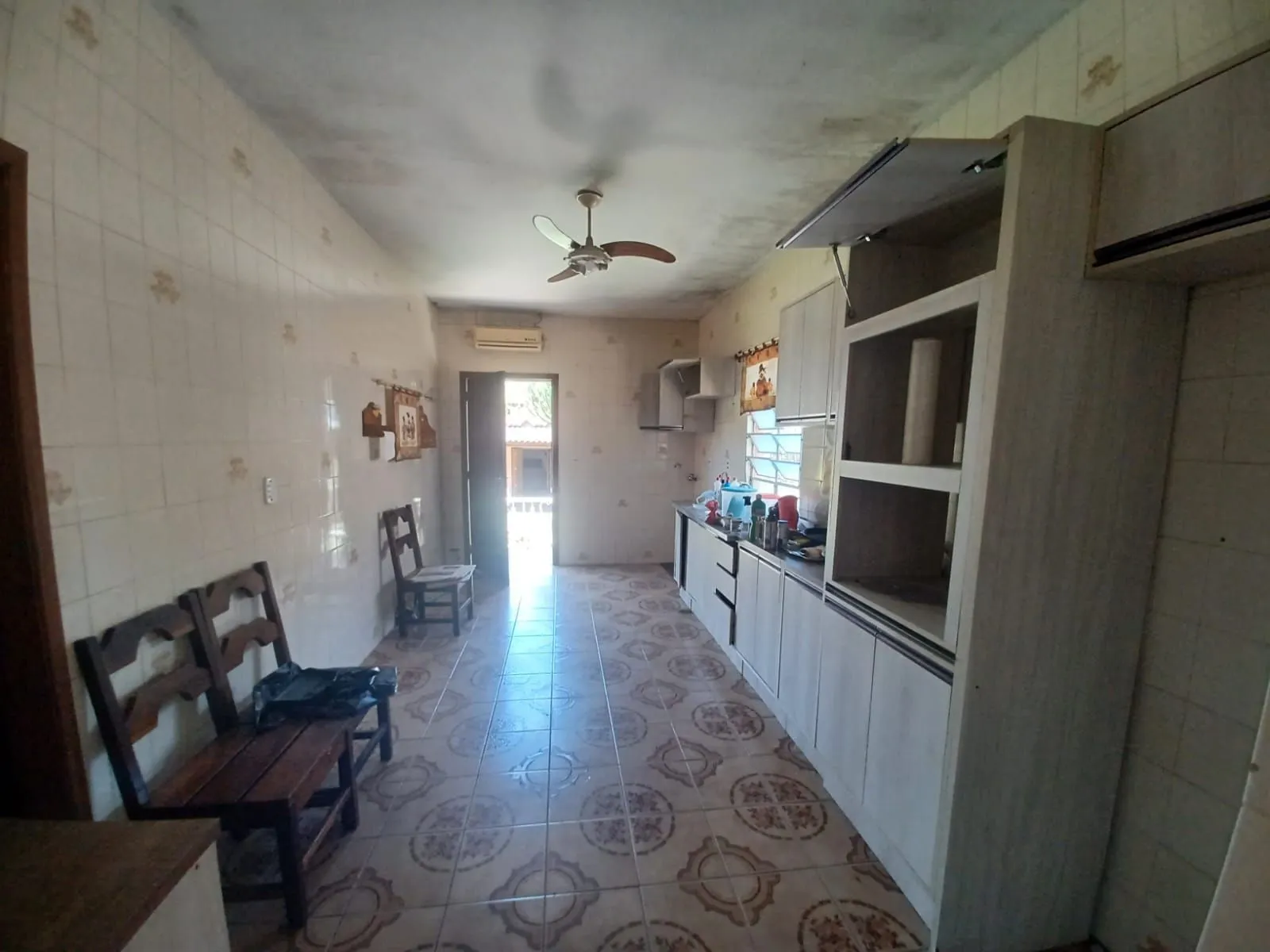 Imagem Casa de 3 quartos, suíte e patio no bairro Medianeira em POA