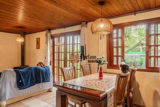 Imagem Chácara com 4 dormitórios à venda, 5850 m² por R$ 750.000,00 - Parque da Ferradura - Campos do Jordão/SP