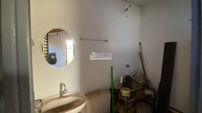 Imagem Casa à venda no bairro São Benedito, Uberaba: 4 dormitórios, 2 suítes, área de lazer