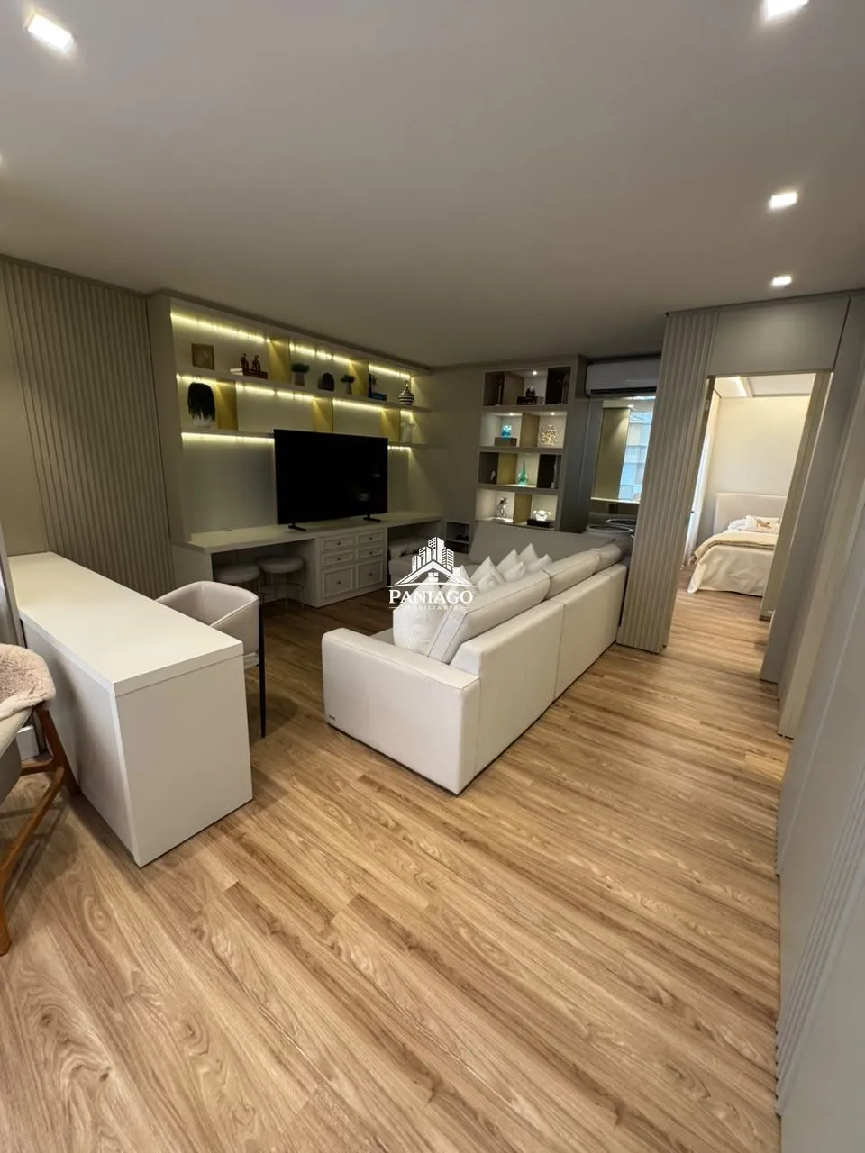 Imagem Apartamento Mobiliado no Arch | Equipado e Decorado | Sala para 02 Ambientes