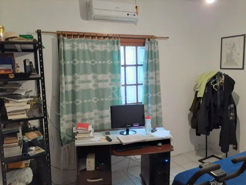 Imagem Casa para Venda - 165.65m², 3 dormitórios, sendo 1 suites, 2 vagas - Vila Nova