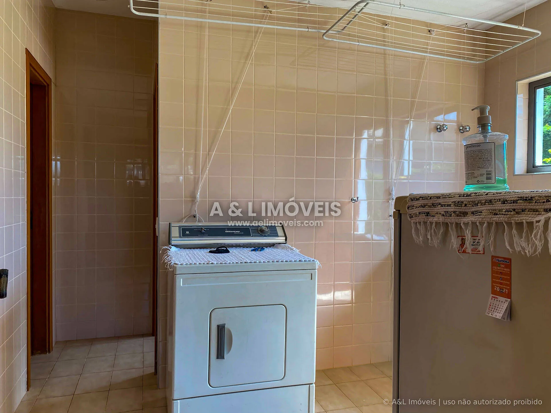 Imagem Casa em Campos do Jordão | 3.200 m², Caseiro e Pronta para Uso